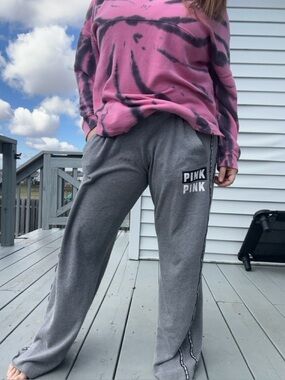 *FLAWED* Victoria's Secret PINK | Diaper Butt Boyfriend Sweatpants | Size Medium